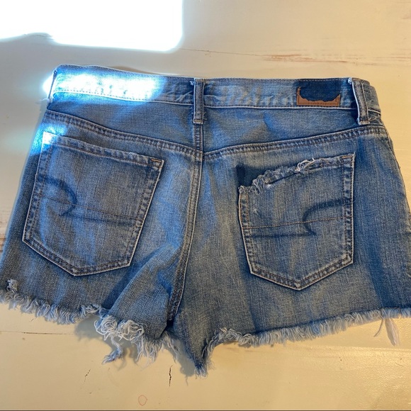 AE high rise shorts - Picture 3 of 3